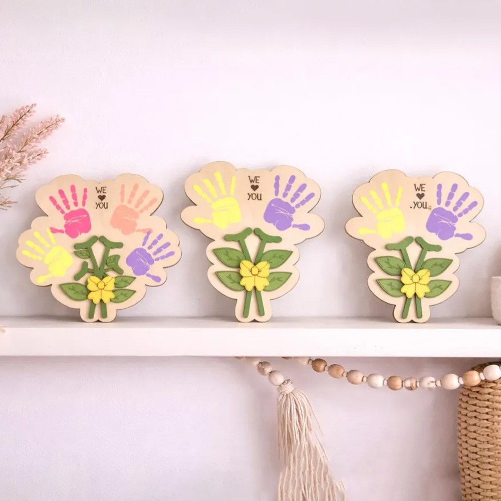 Personalized Handprint Flowers Bouquet Sign For Mom Grandma Mother's Day Gift
