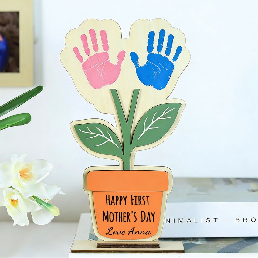DIY Flower Kids Handprint Sign For Mom Grandma Mother's Day Gift