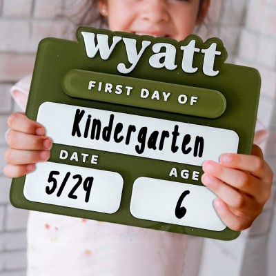 Personalized Acrylic Last Day of School Sign Back to School Photo Prop For Kids Gift