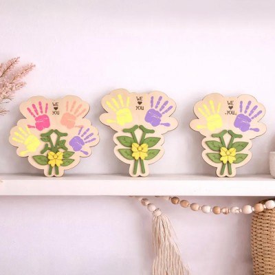Personalized Handprint Flowers Bouquet Sign For Mom Grandma Mother's Day Gift