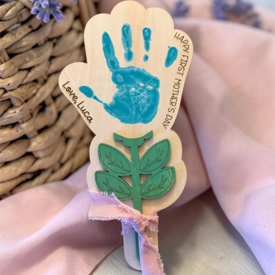 DIY Flower Kids Handprint Sign For Mom Grandma Mother's Day Gift